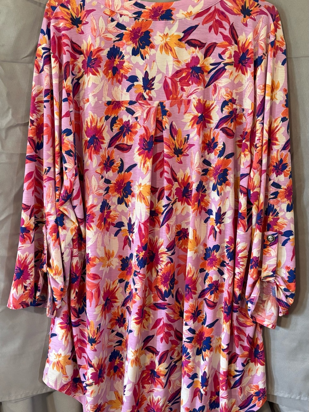 Dear Scarlett Pink Floral V-Neck Long Sleeve Tunic - Picture 2 of 2